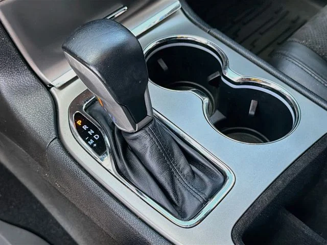 Used 2019 Gray Jeep Altitude image 17