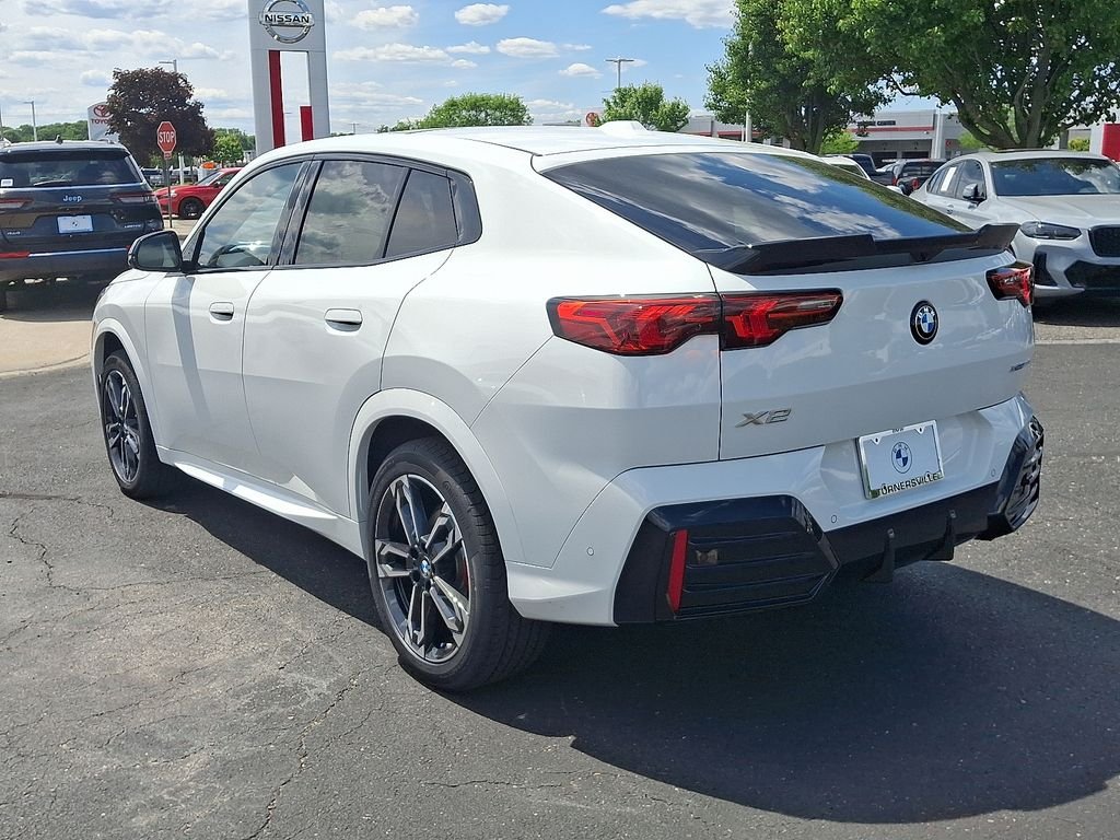 New 2026 Alpine White BMW xDrive28i image 3