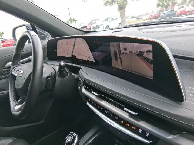 Used 2025 Black Cadillac Premium Luxury image 15