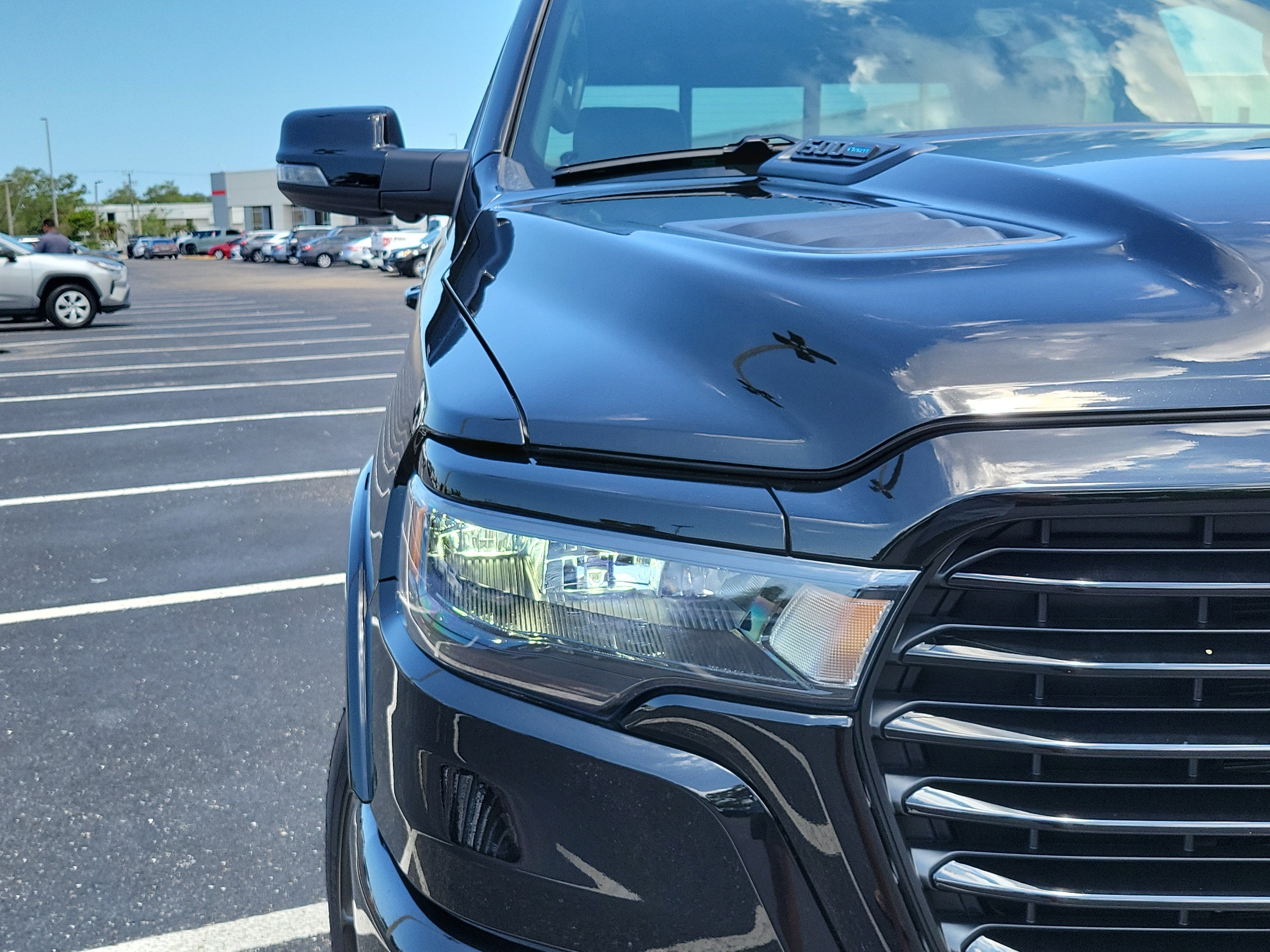 New 2026 Diamond Black Crystal Pearl-Coat Exterior Paint RAM Laramie image 7