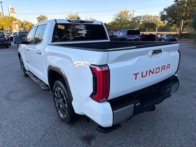 Used 2024  Toyota Limited image 9