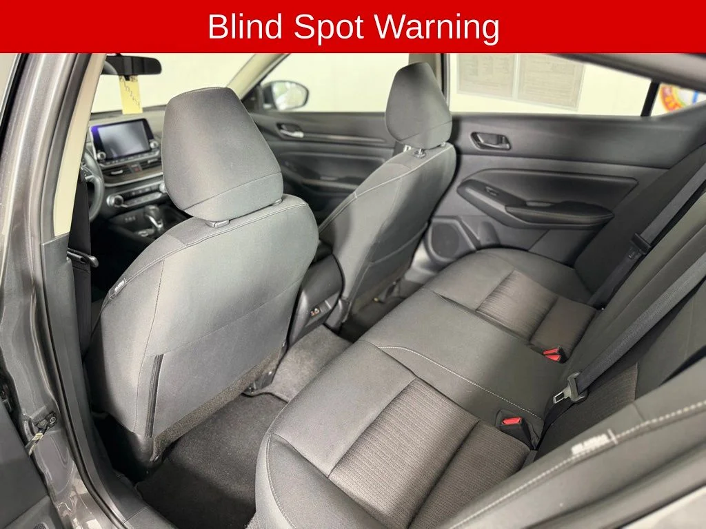 Used 2025 Gun Metallic Nissan 2.5 SV image 15