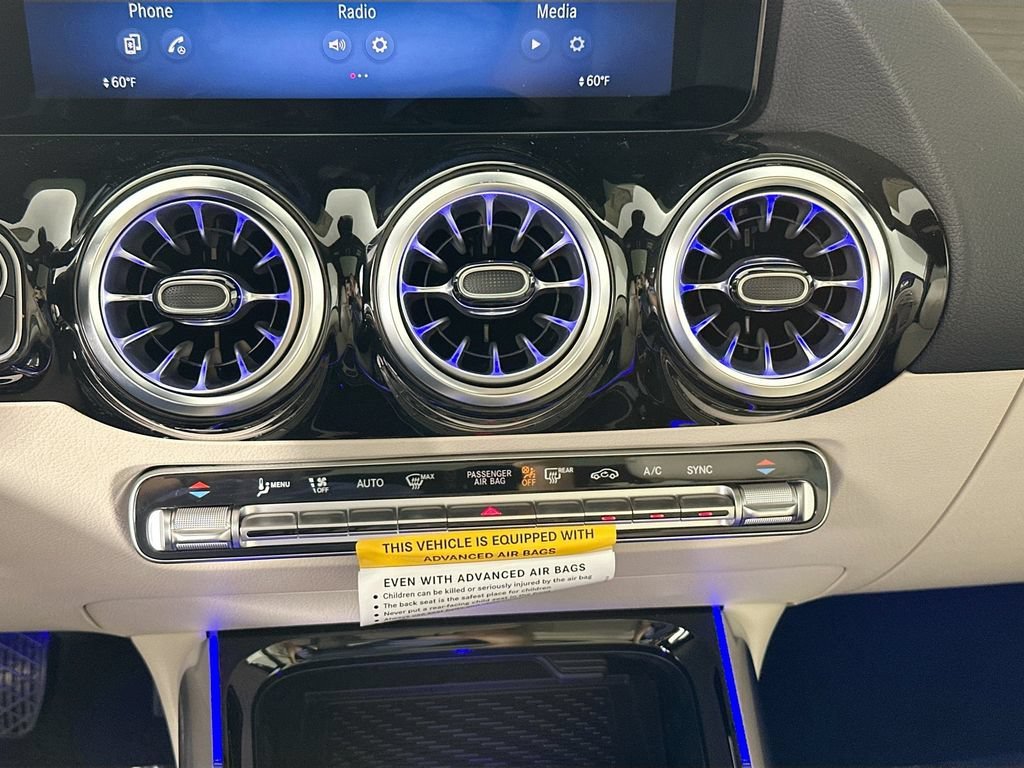 New 2026 Polar White Mercedes-Benz GLA 250 image 46