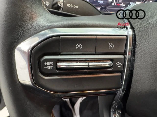 Used 2023 Silver GMC Denali image 22