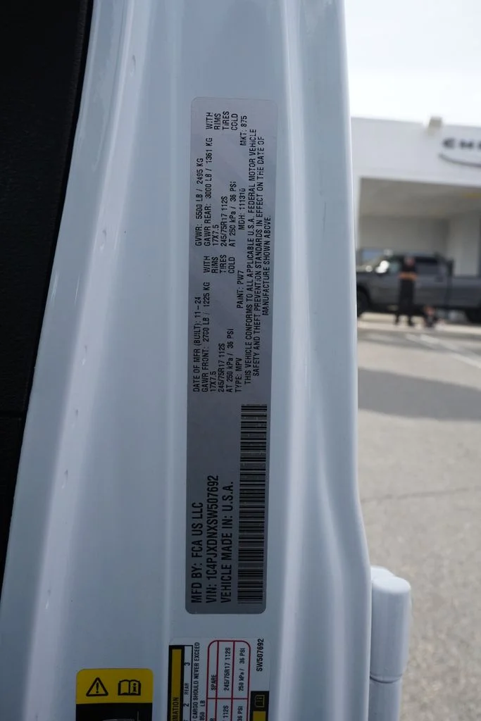 Used 2025 White Jeep Sport S image 42