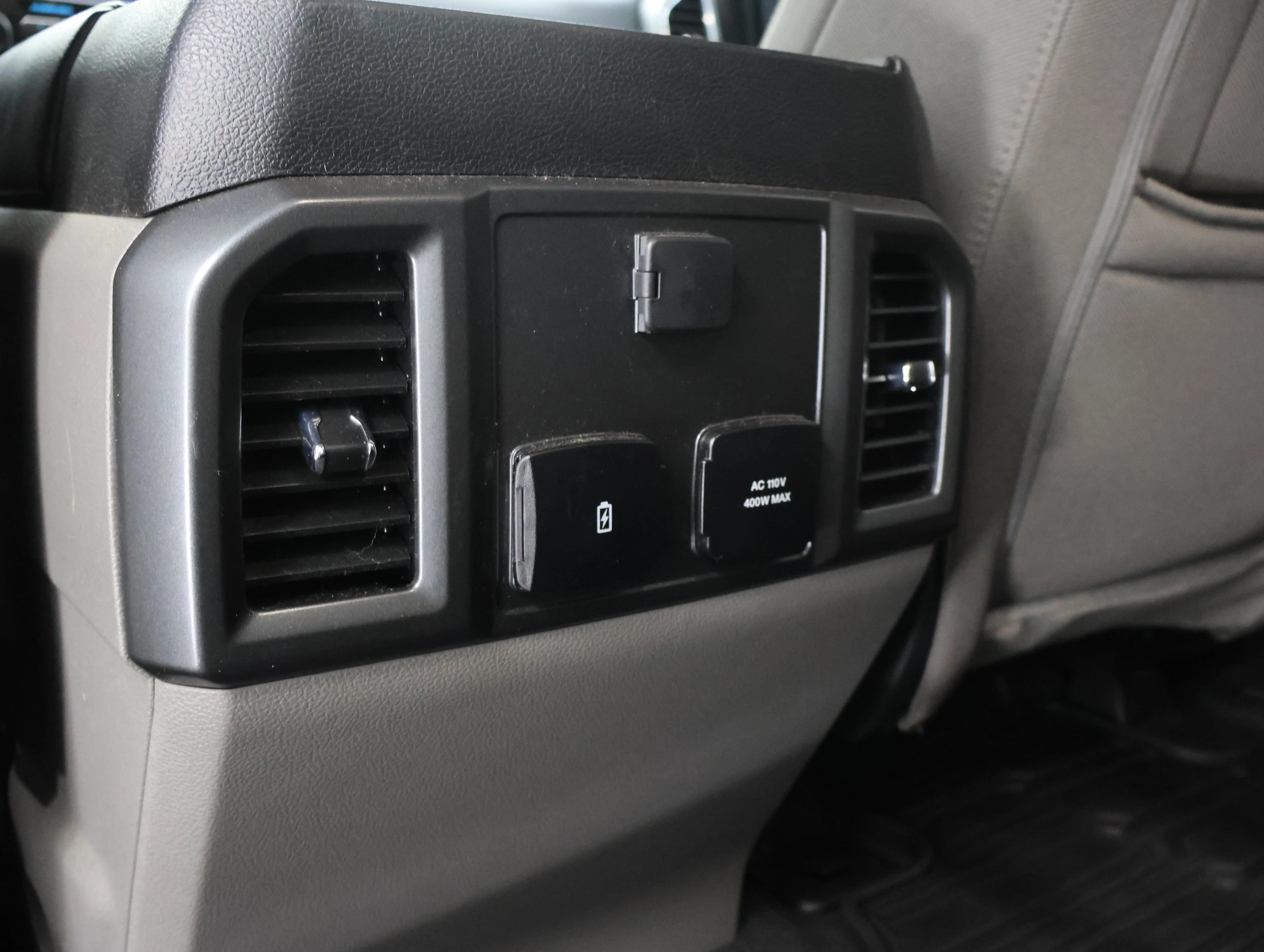Used 2021 Agate Black Metallic Ford XLT image 35