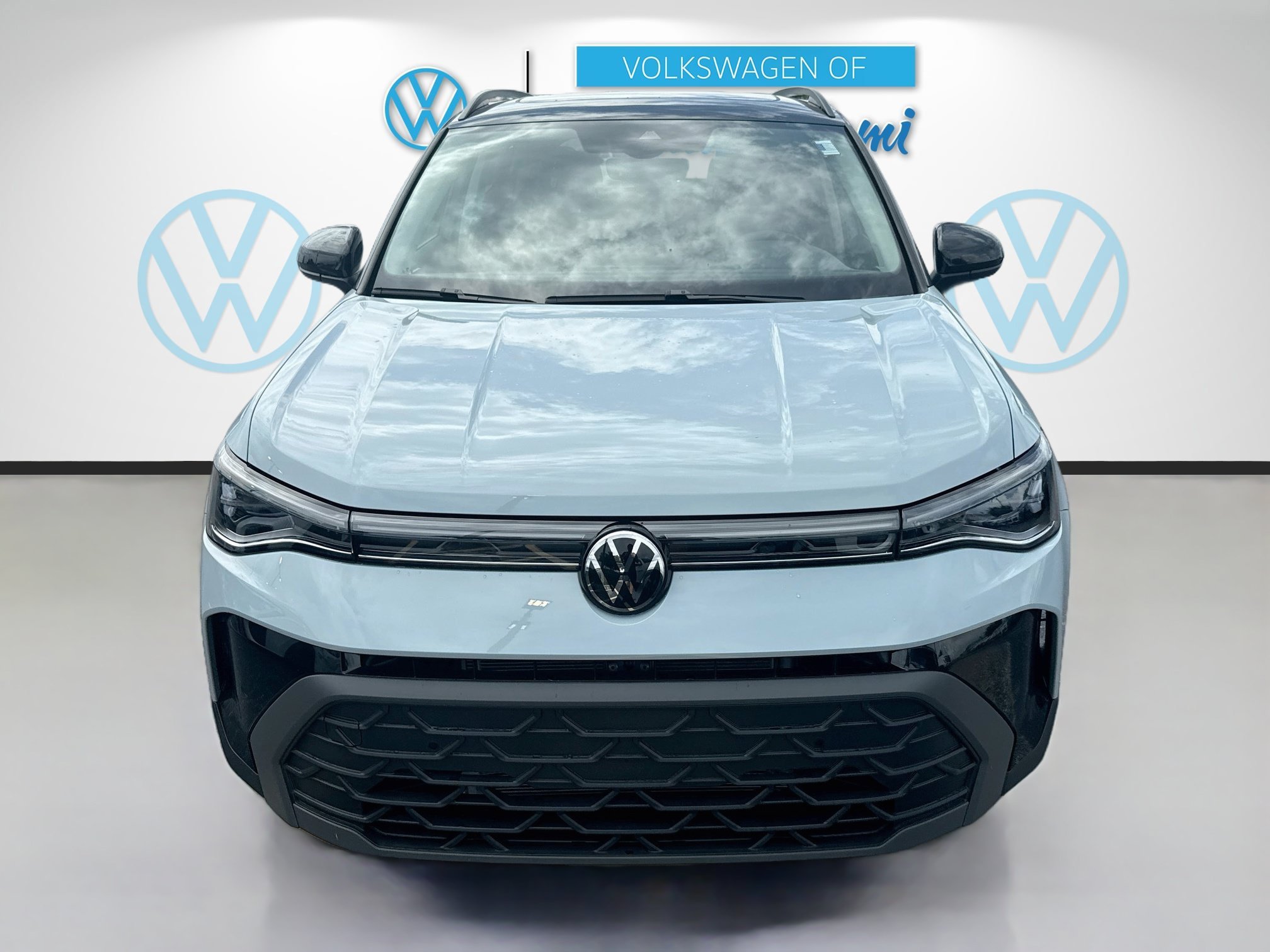 Certified Used 2021 Silver Metallic Volkswagen 2.0T SE image 2