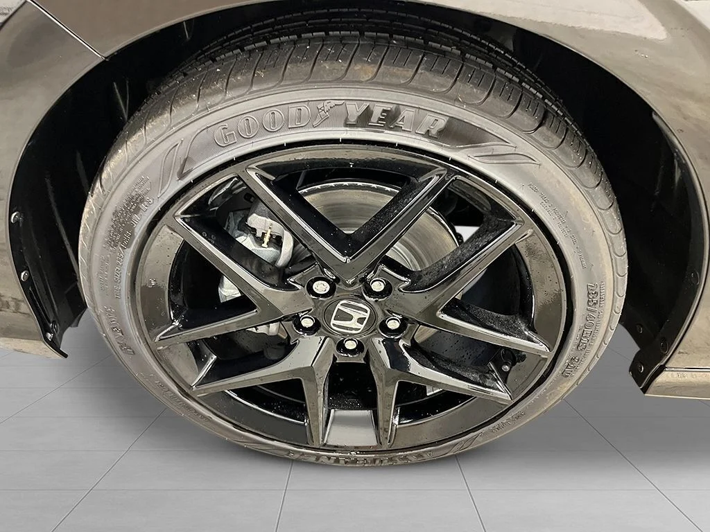 New 2026 Crystal Black Pearl Honda 2WD Sport Hybrid image 11