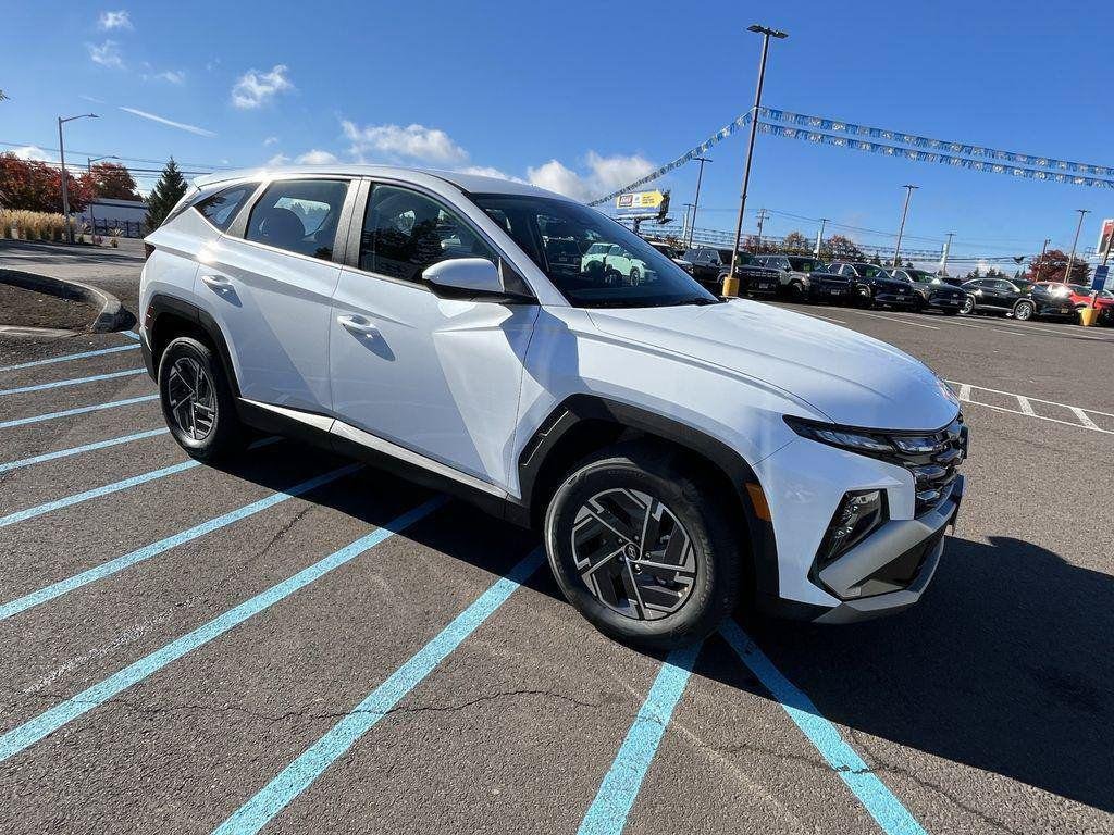 2026 Hyundai Tucson Blue SE - Photo 6