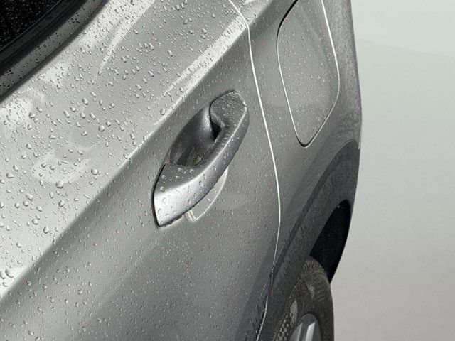 Used 2022 Gray Kia LX image 31