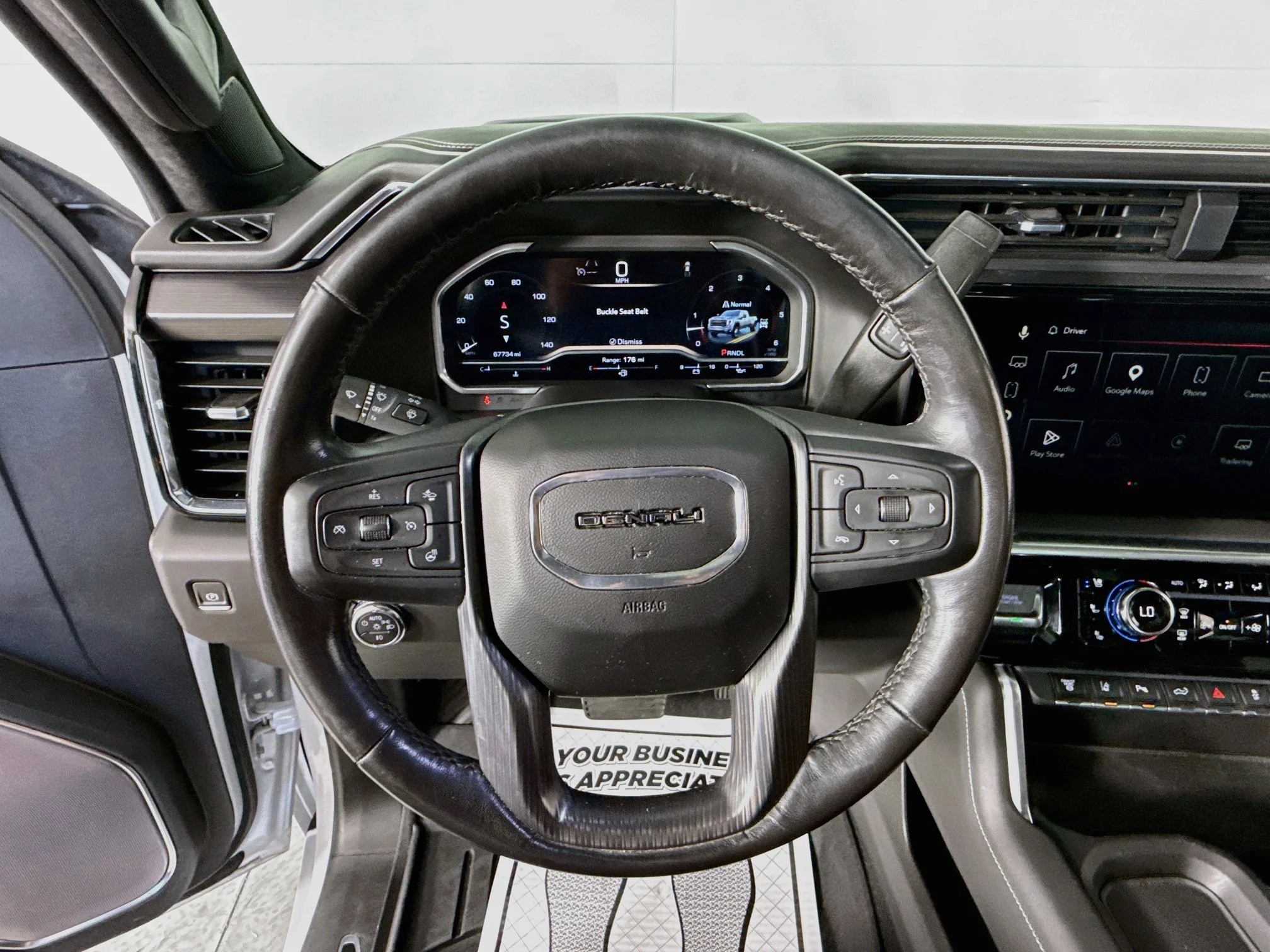 Used 2024 White GMC Denali Ultimate image 17