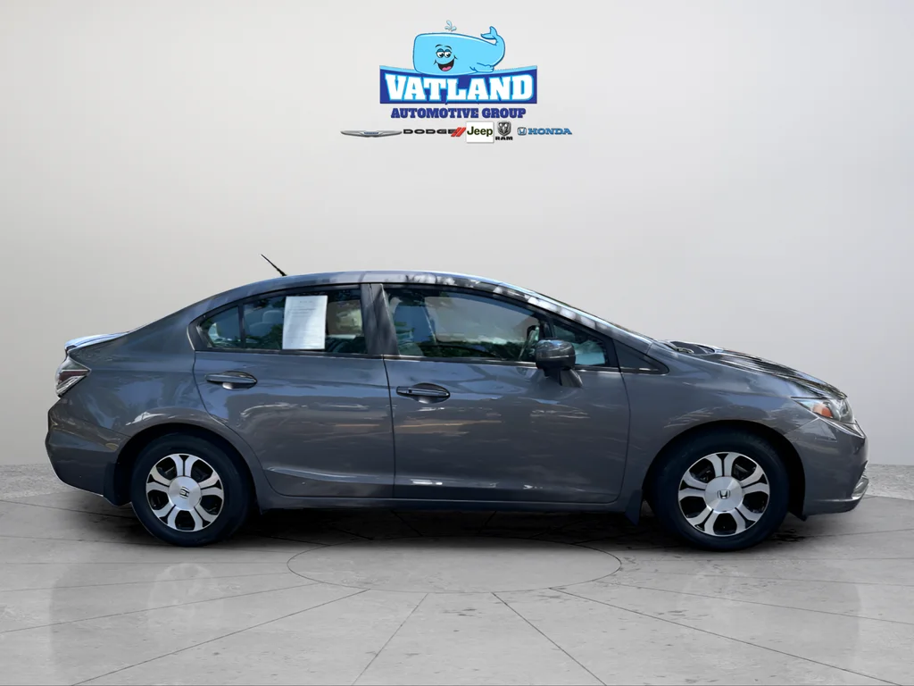 Used 2015 Modern Steel Metallic Honda Hybrid image 6