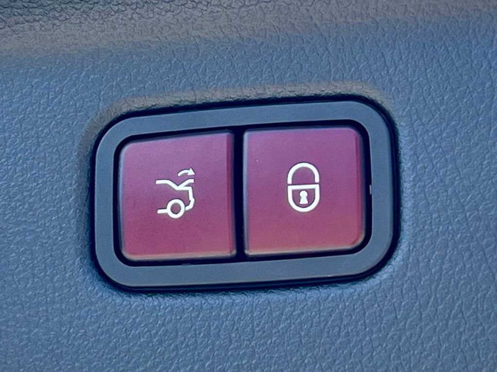 Certified Used 2022  Mercedes-Benz S 500 image 48