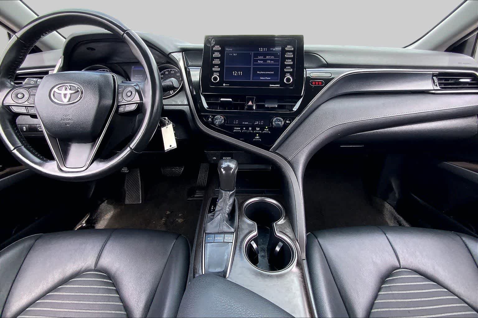 Used 2024 Ice Cap Toyota SE image 15