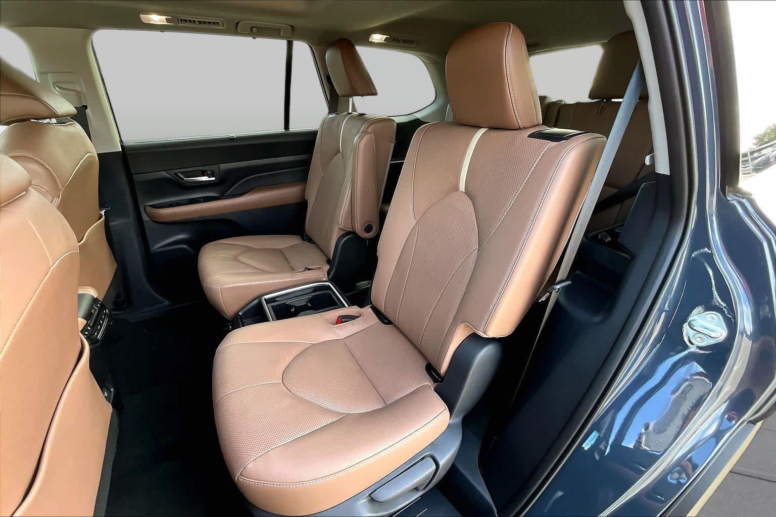 Used 2025 Storm Cloud Toyota Platinum image 21