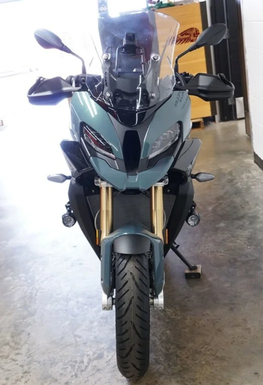 New 2026 SAGE GREEN METALLIC BMW 1000 XR Sage Green Metallic image 4