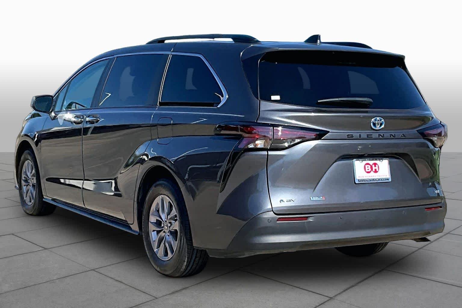 Used 2025 MAGNETIC GRAY METALLIC Toyota XLE Autono-MaaS image 12