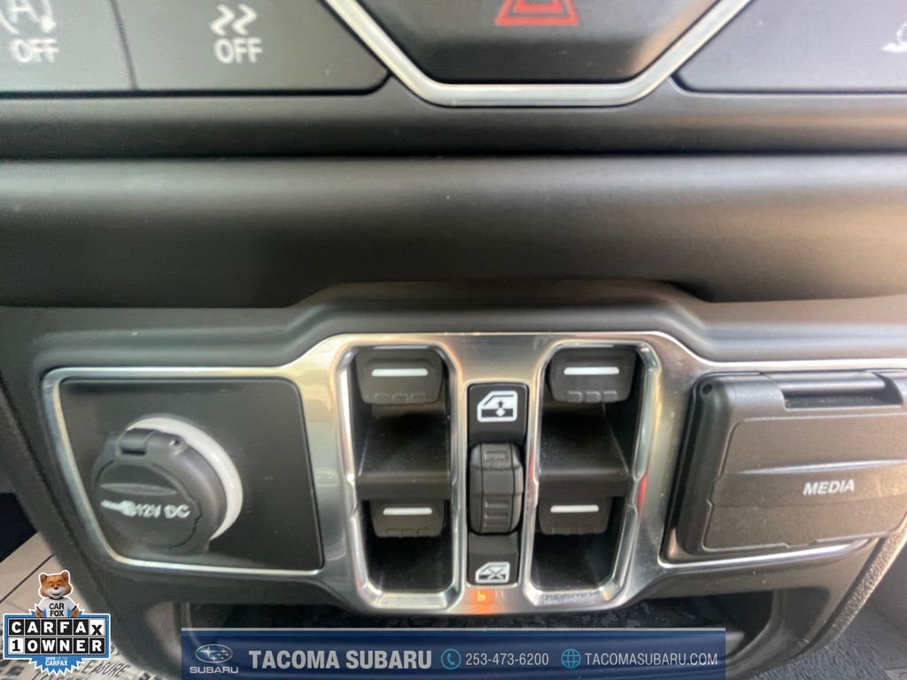 Used 2020 White Jeep Sport image 23