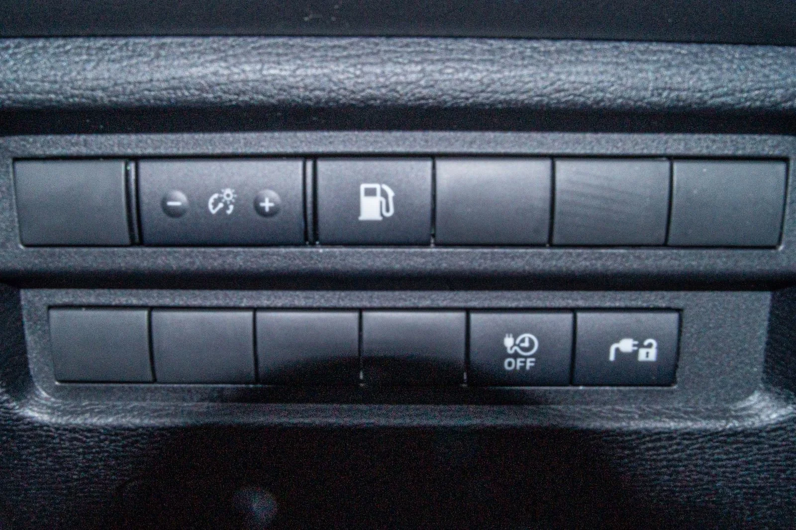 2025 Mitsubishi Outlander Plug-in Hybrid ES - Photo 20