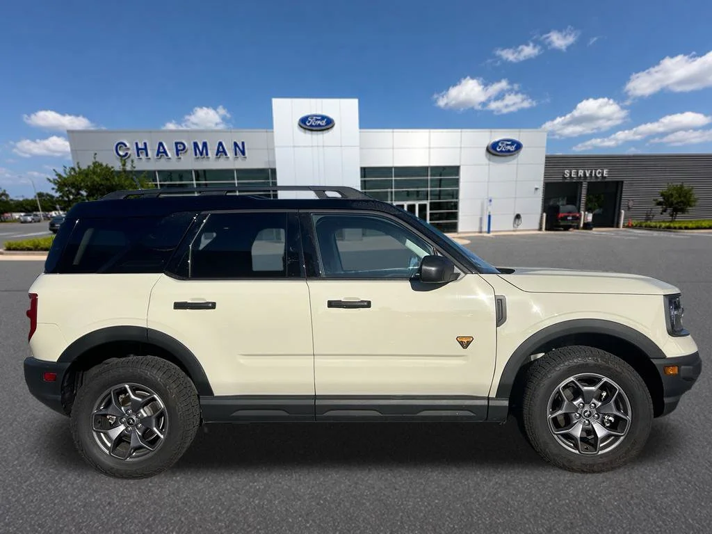 Used 2024 Desert Sand Ford Badlands image 6