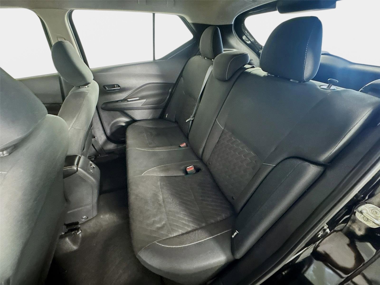 Used 2021 Super Black Nissan SV image 20