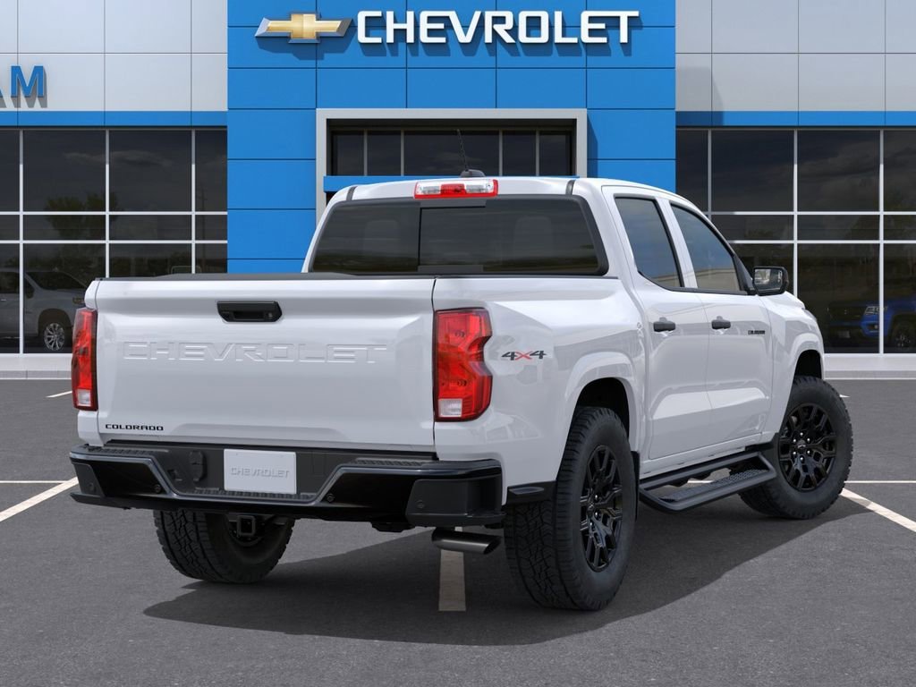 New 2026 Summit White Chevrolet WT image 4