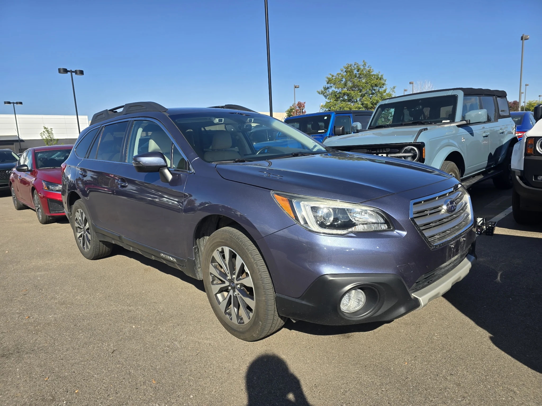 Used 2017 Twilight Blue Metallic Subaru Limited image 7