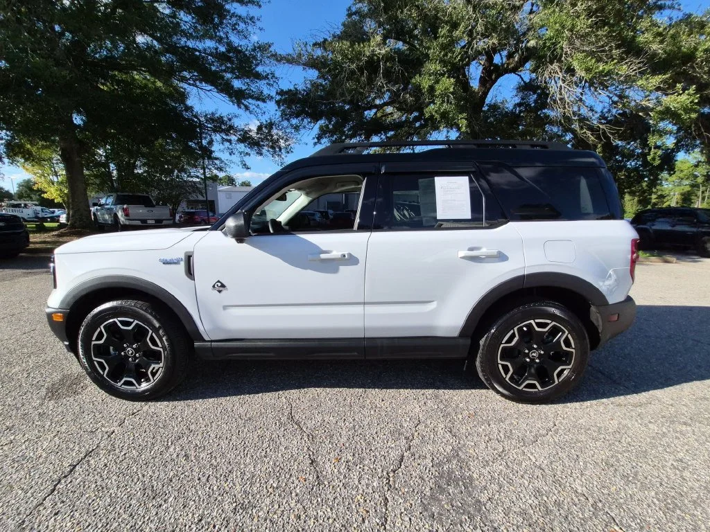Used 2025 White Ford Outer Banks image 2