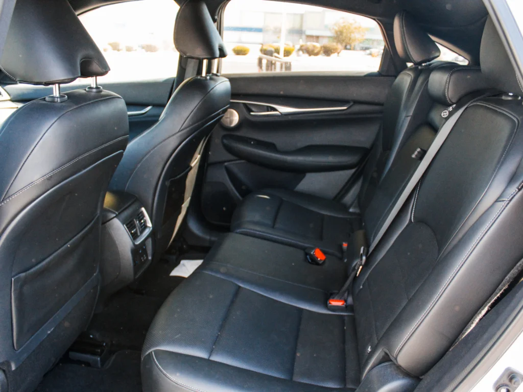 Used 2025 Radiant White INFINITI SENSORY image 25