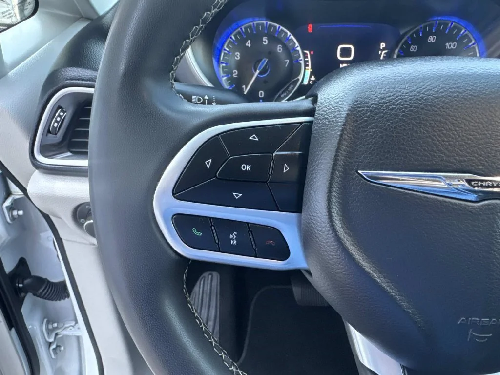 Used 2023 White Chrysler Touring L image 38