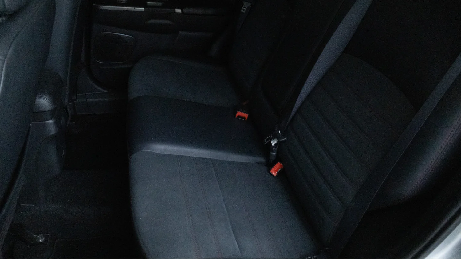 Used 2024 Silver Mitsubishi S image 25