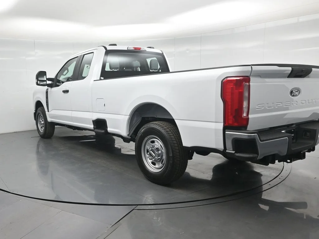 New 2027 Oxford White Ford XL image 23