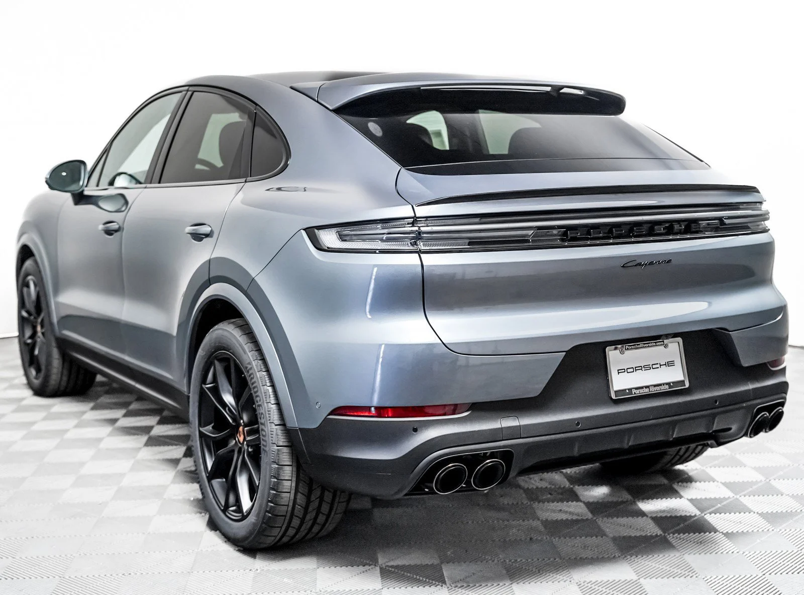 New 2026 VANADIUM GREY Porsche Coupe image 3