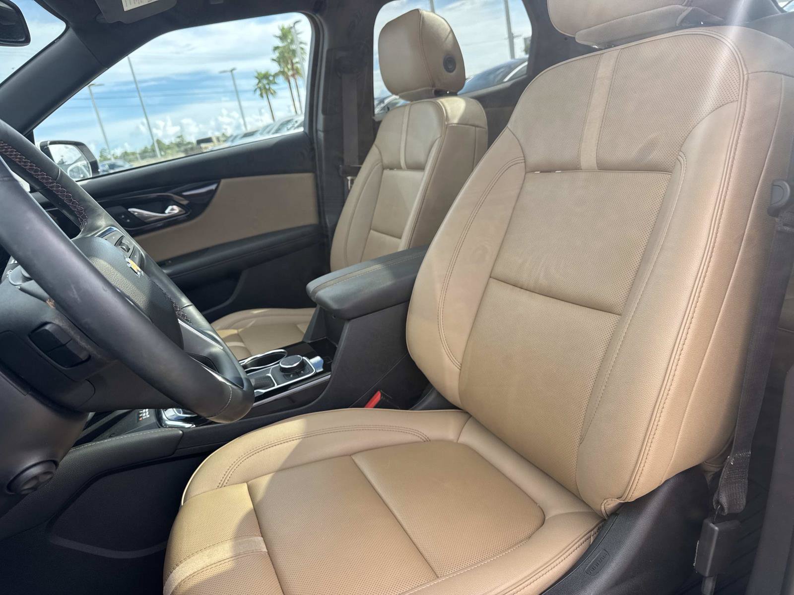 Used 2023 Beige Chevrolet Premier image 18