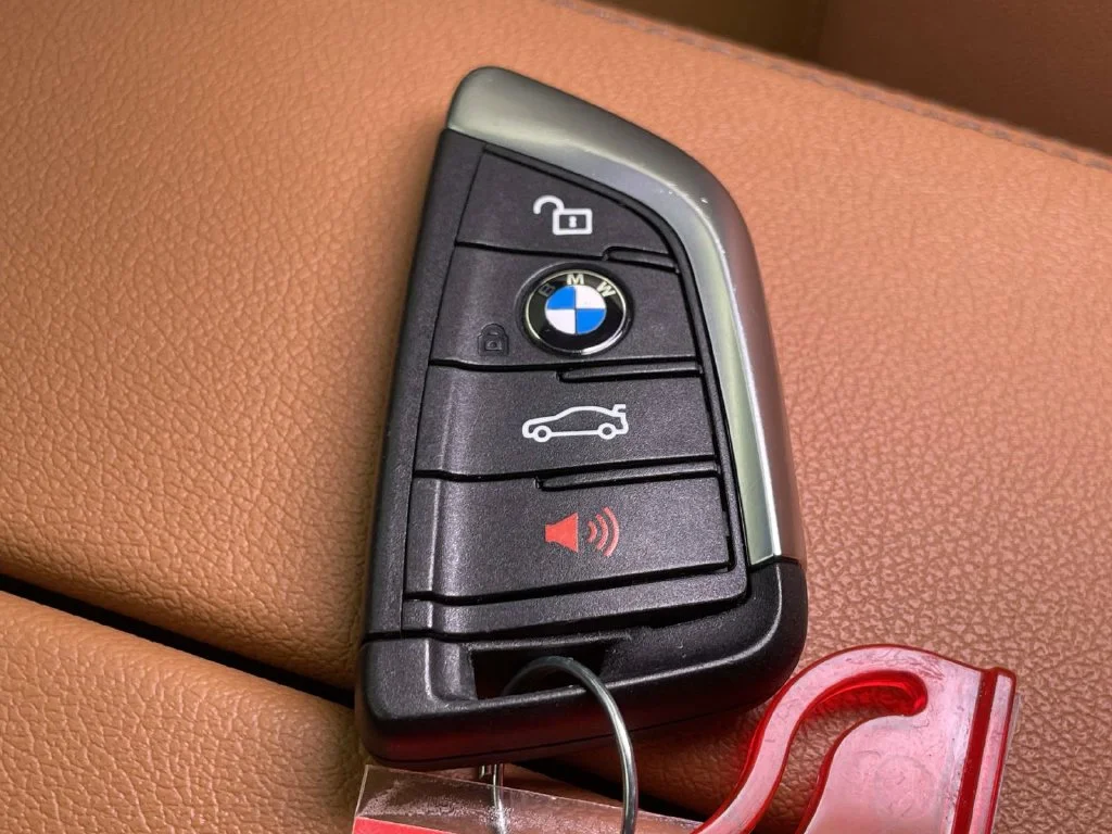 Used 2023 Gray BMW 530e iPerformance image 40