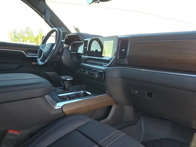 Used 2026 Gray Chevrolet High Country image 28