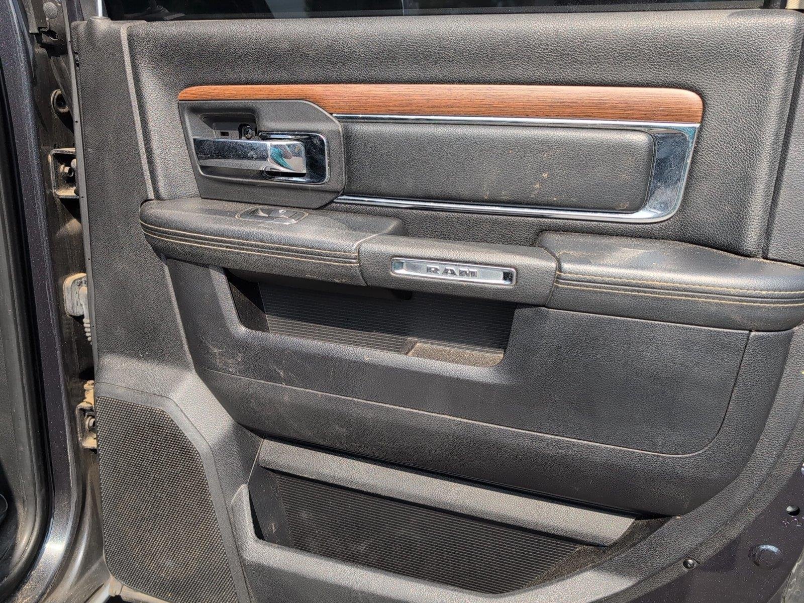 Used 2014 Bright White Clearcoat Ram Laramie image 37