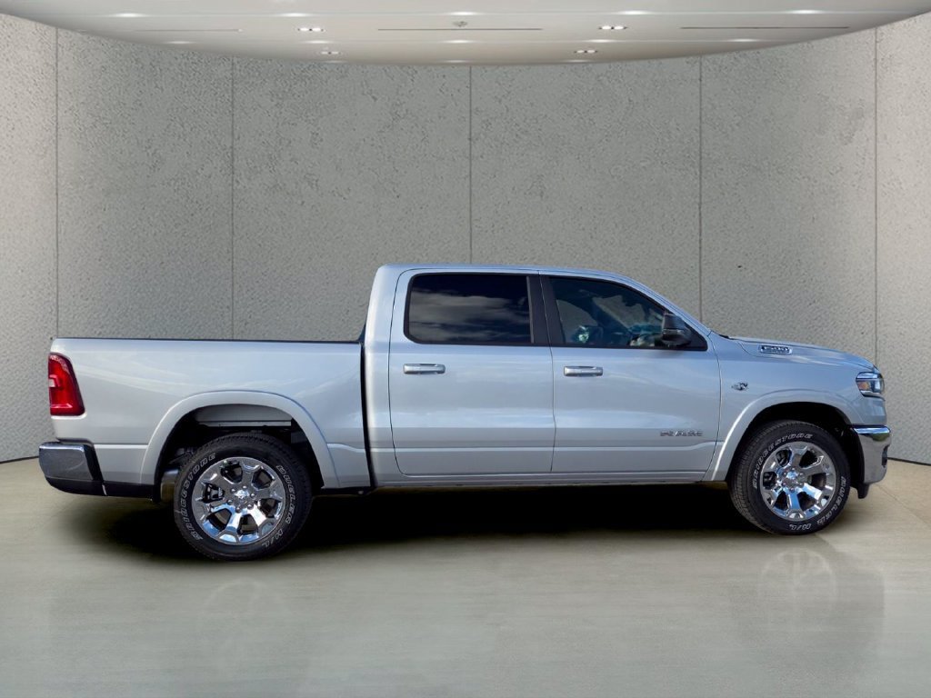 New 2027 Silver Zynith Exterior Paint RAM Big Horn image 4