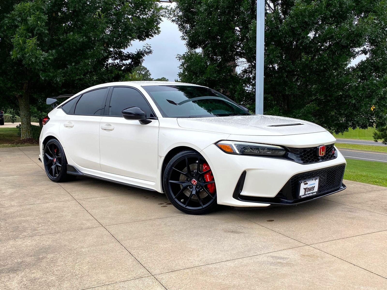 2023 Honda Civic Type-R's photo