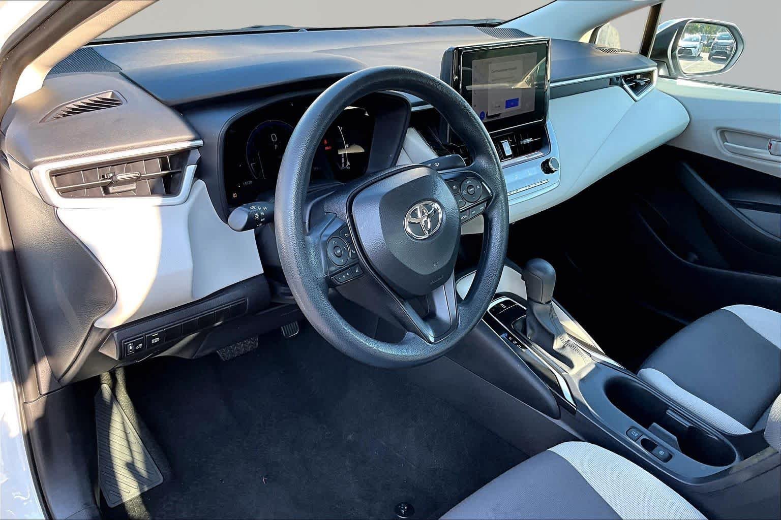 Certified Used 2026 Wind Chill Pearl Toyota LE image 18