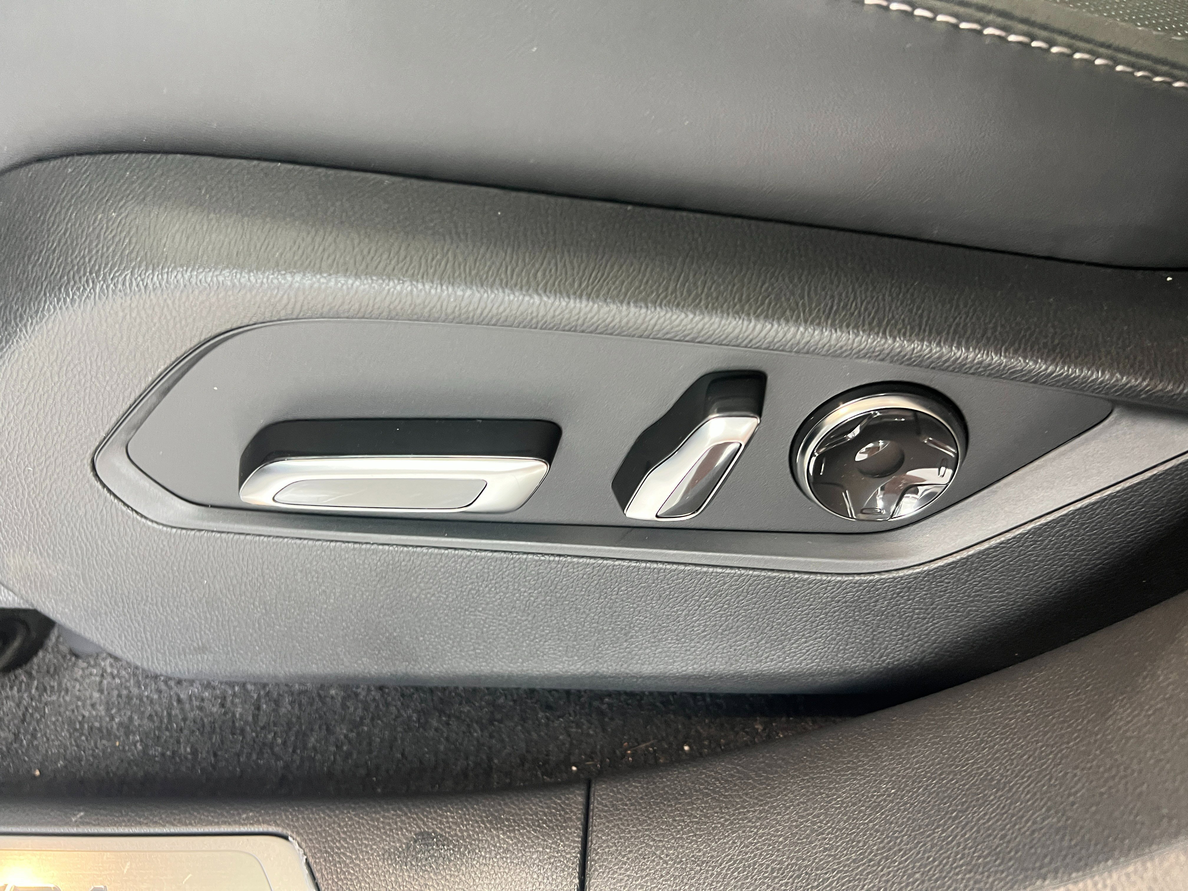 New 2026 Majestic Black Pearl Acura w/Technology Package image 15