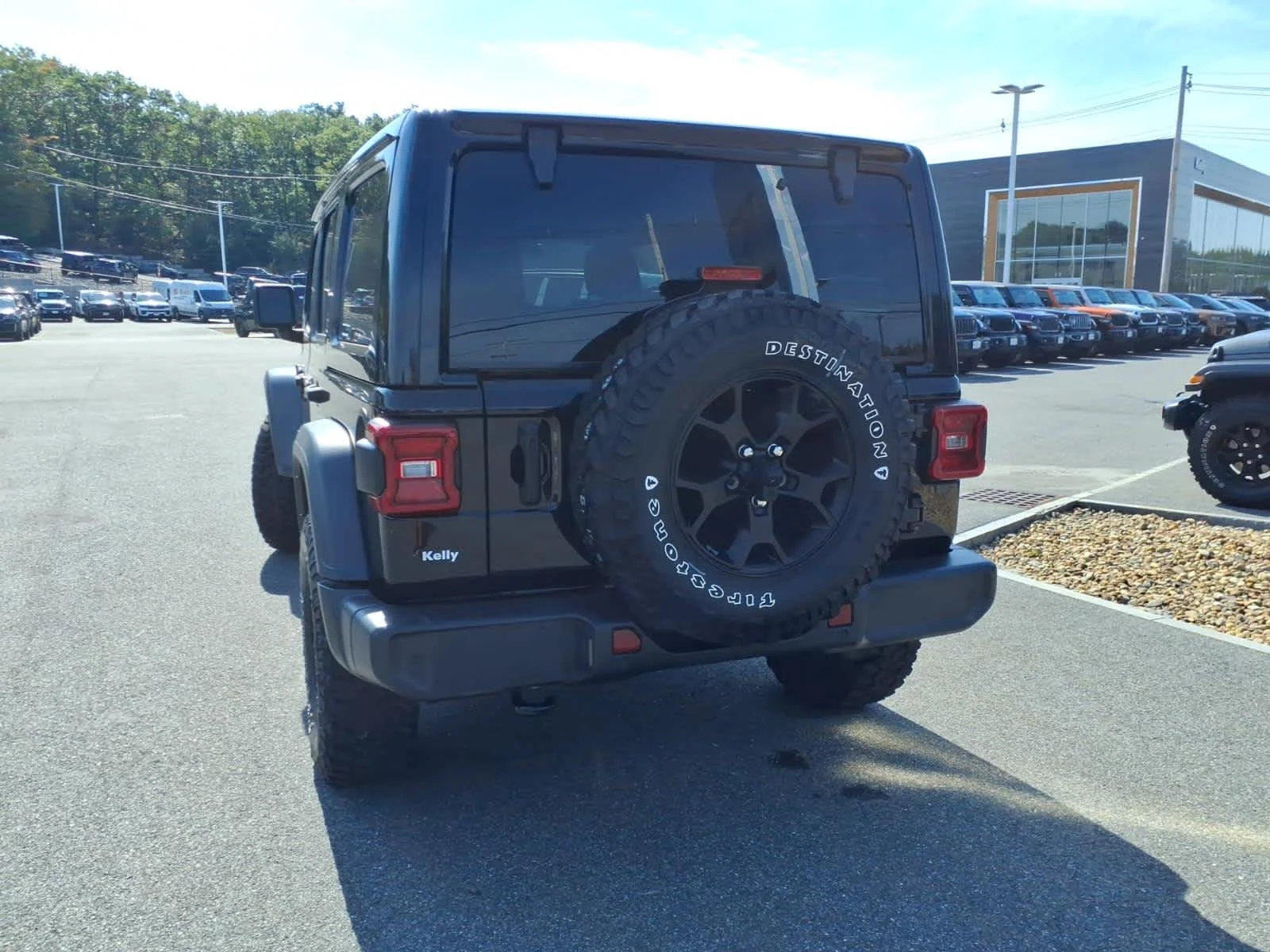 Certified Used 2022 Black Clearcoat Jeep Unlimited Willys image 10