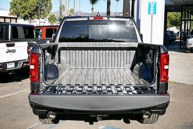 New 2026 Granite Crystal Metallic Clear-Coat Exterior Paint RAM Big Horn Sport Appearance Edition image 19