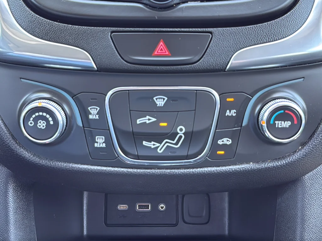 Used 2021 White Chevrolet LT image 26