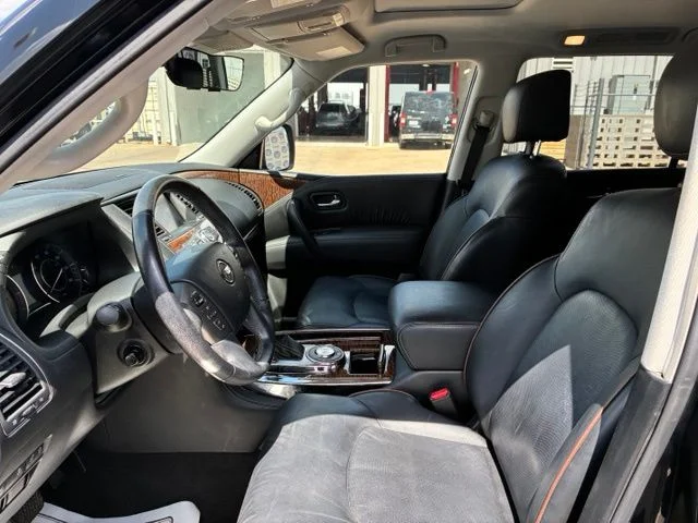 Used 2019 Super Black Nissan Platinum image 7