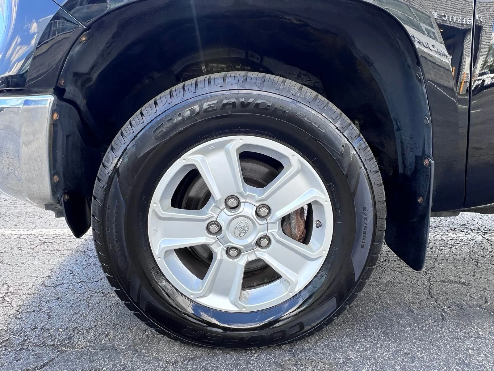Used 2017 Black Toyota SR5 image 19