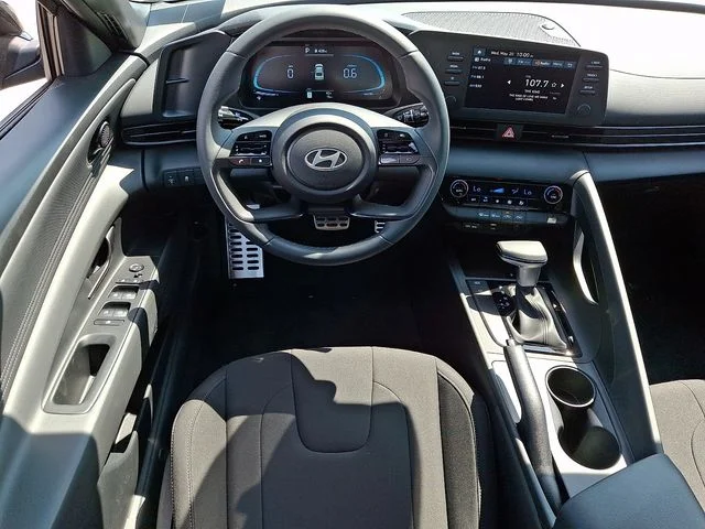 New 2026 Gray Hyundai SEL Sport image 9