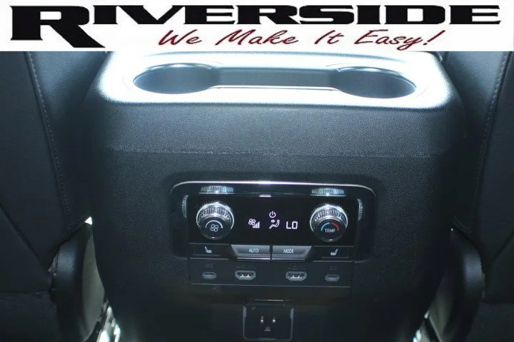 Certified Used 2024 Onyx Black GMC SLT image 18