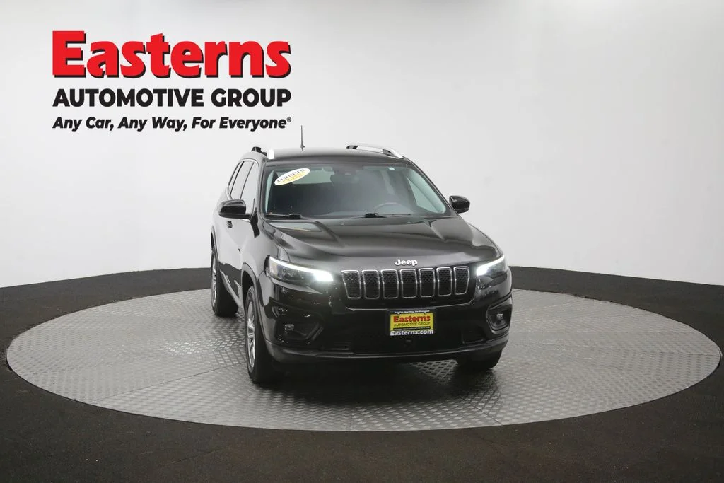 Used 2021 Black Jeep Latitude Plus image 51