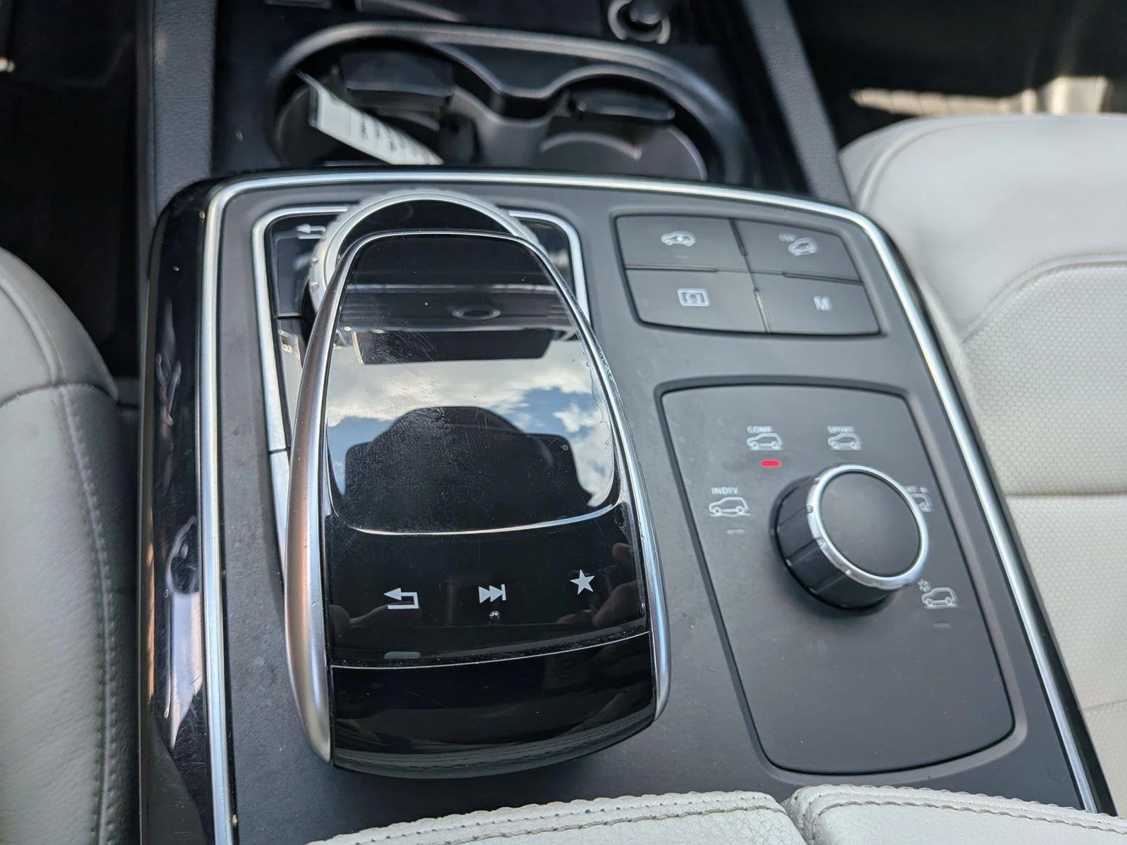 Used 2019 Iridium Silver Metallic Mercedes-Benz AMG® GLE 43 image 28